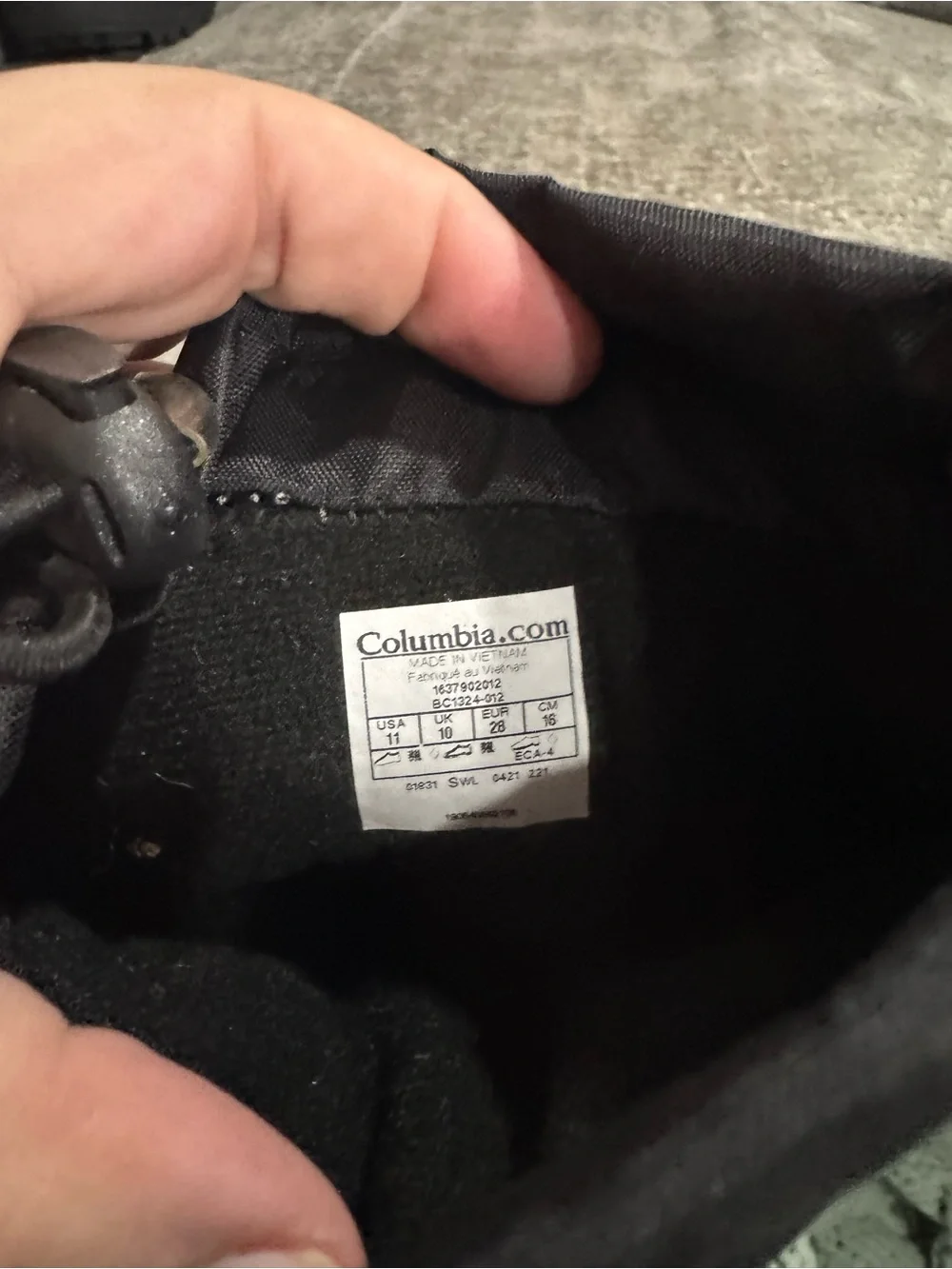 Columbia all black